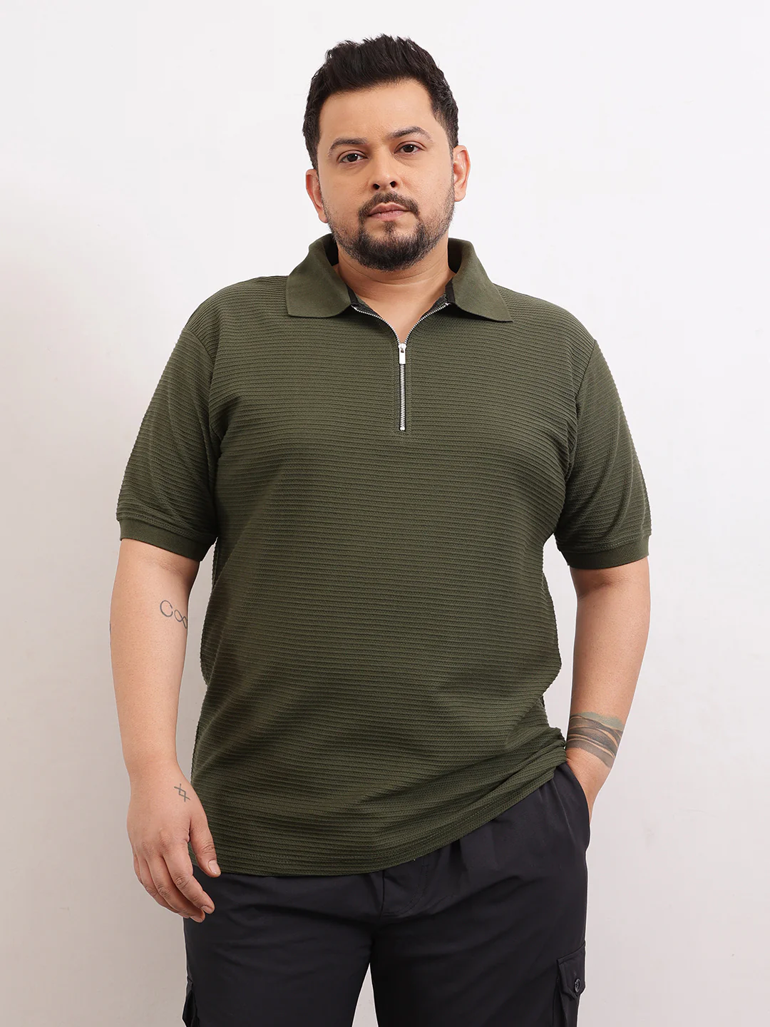 Interlock Zipper Knitted Polo T-shirt - Image 16