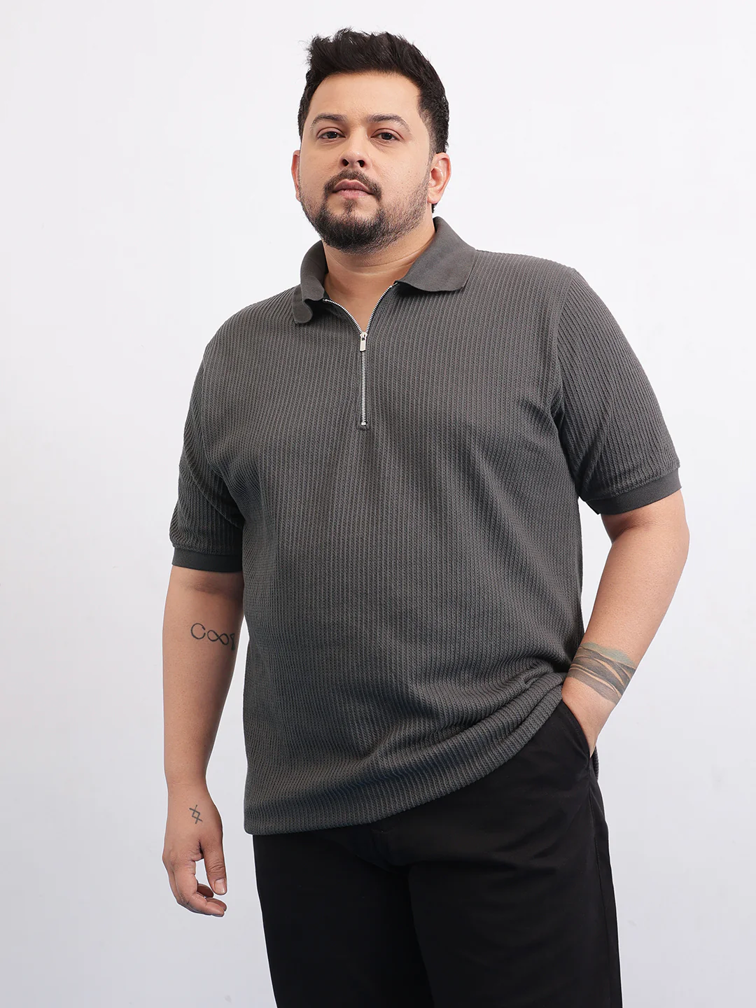 Interlock Zipper Knitted Polo T-shirt - Image 9